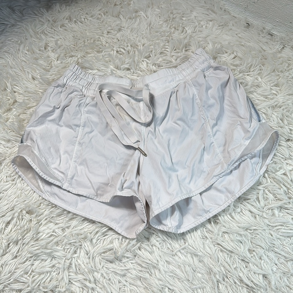Lululemon Hotty Hot Short *Long White